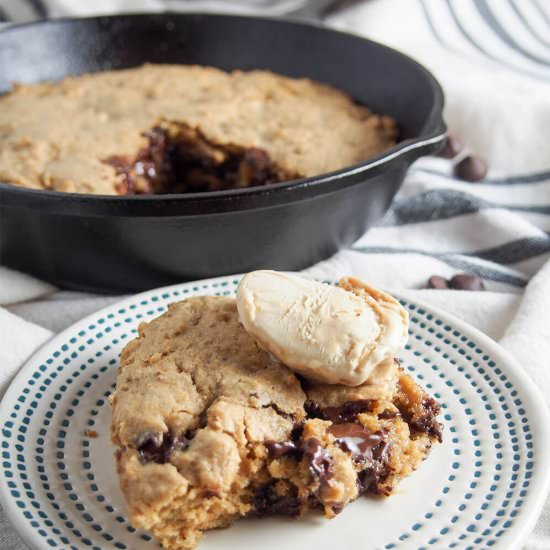 Oatmeal choc chip skillet cookie