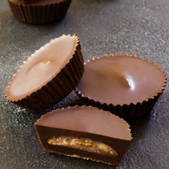 Raw Almond Butter Cups