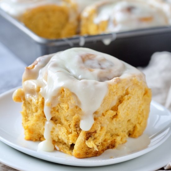 Pumpkin Cinnamon Rolls