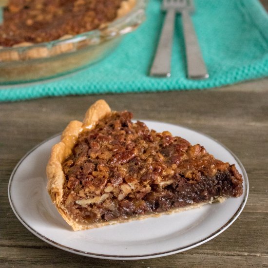 Easy Chocolate Pecan Pie