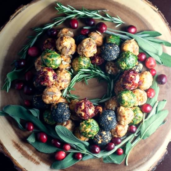 Holiday Cheese Ball Wreath