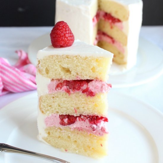 Vanilla Cake with Raspberry Mousse