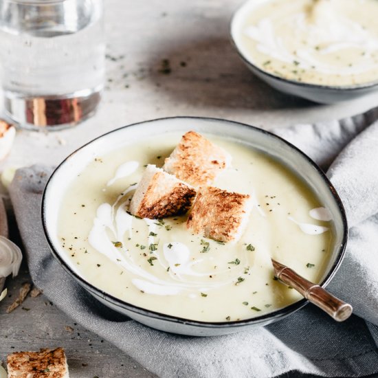 CREAMY POTATO LEEK SOUP