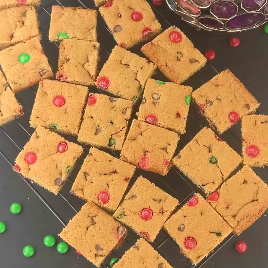 M&M Choco Chip Blondie Cookie Bars