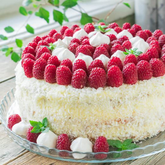 Raspberry and Lemon Cake