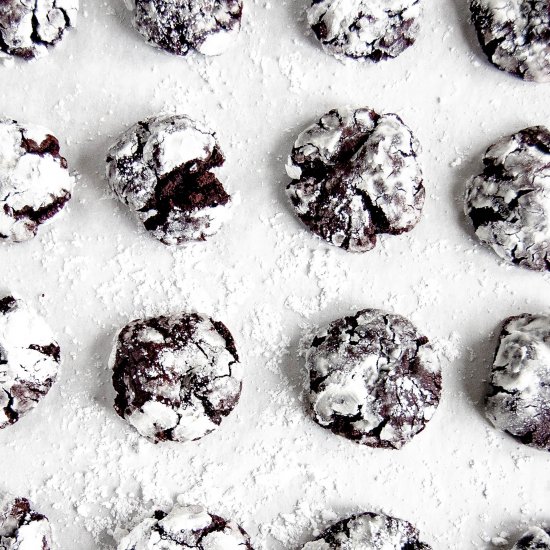 Dark Chocolate Crinkle Cookies