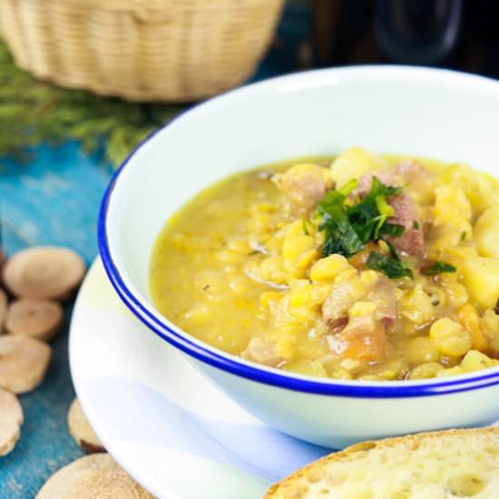 CANADIAN SPLIT PEA AND HAM SOUP