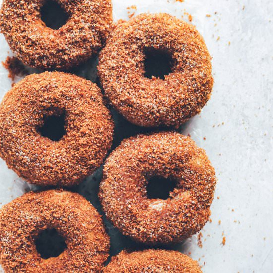 Vegan Pumpkin Spiced Doughnuts