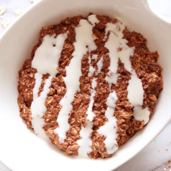 Vegan Hot Cocoa Oatmeal Bowl