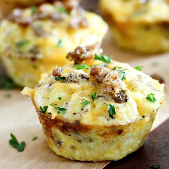 Egg Muffins With Sausage & Cheddar