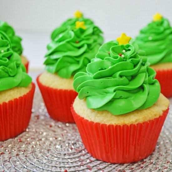 Simple Christmas Tree Cupcakes