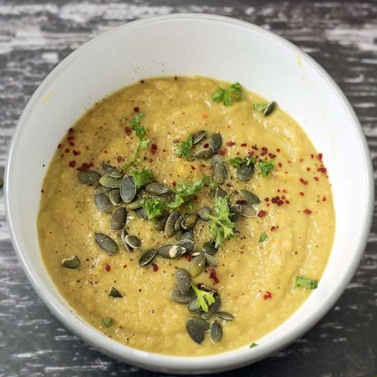 Curried parsnip soup