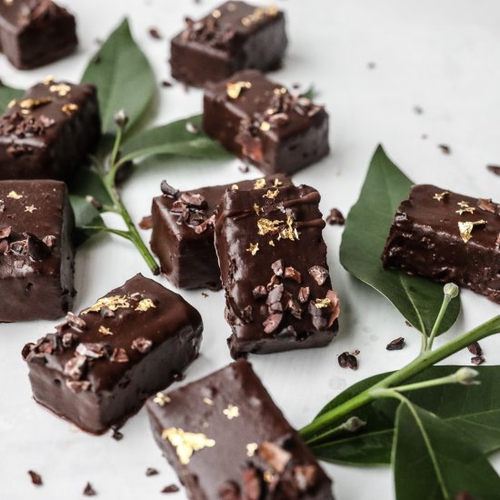 Minty Cake Fudge Bites