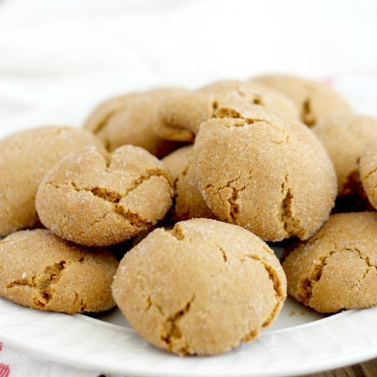 Molasses Crinkle Cookies