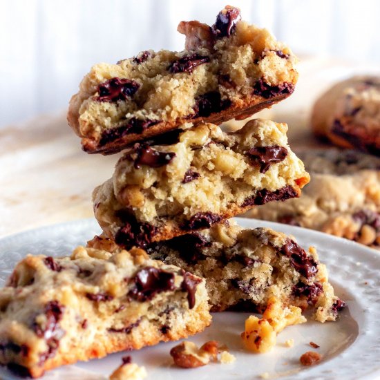 Levain Bakery Chocolate Chip Cookie