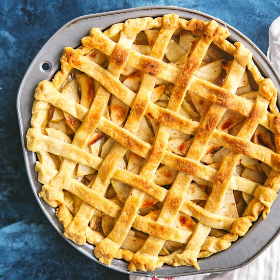 Classic Apple Pie with Lattice Crus