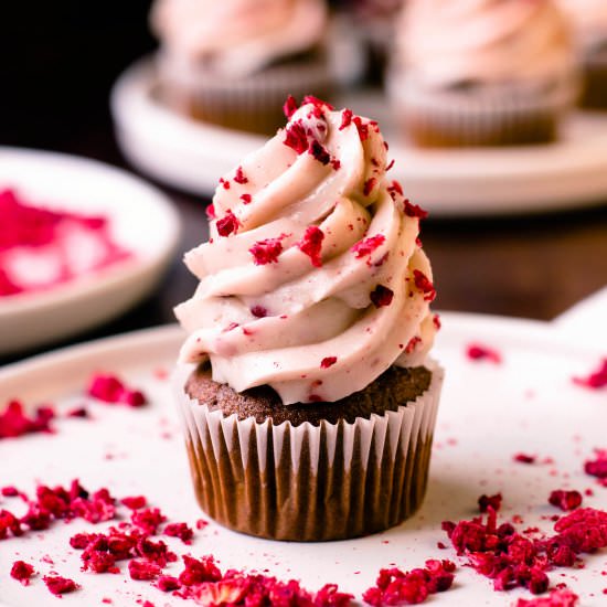 Raspberry Gingerbread Mini Cupcakes