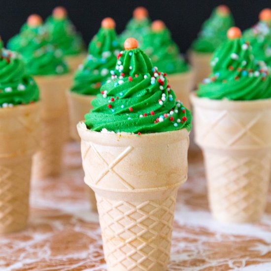 Ice Cream Cone Xmas Tree Cupcakes