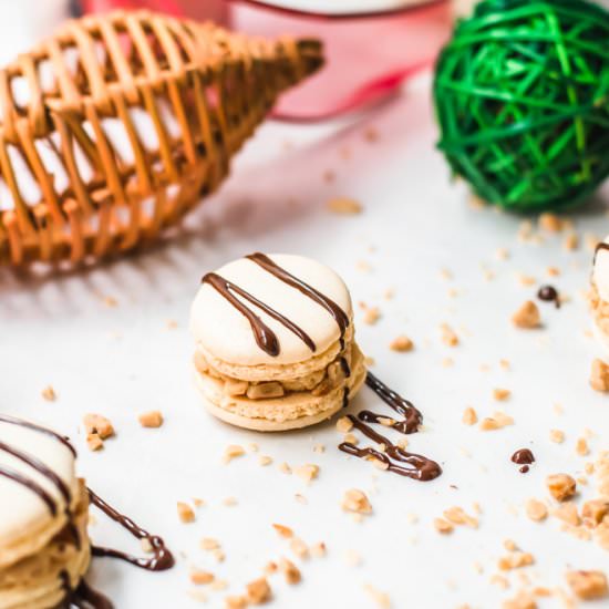 Peanut butter macarons