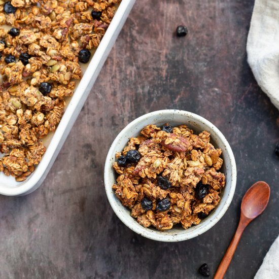 Vegan Date Caramel Maple Granola