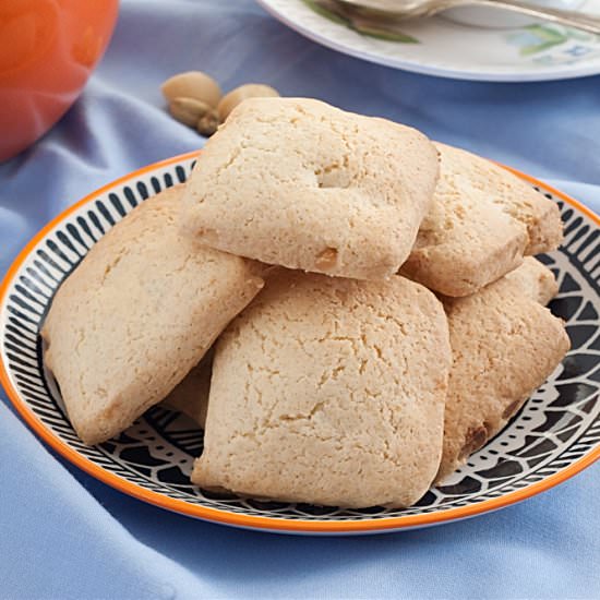 Low Fodmap Macadamia Shortbread