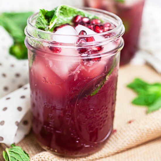 Pomegranate Mojito Cocktail