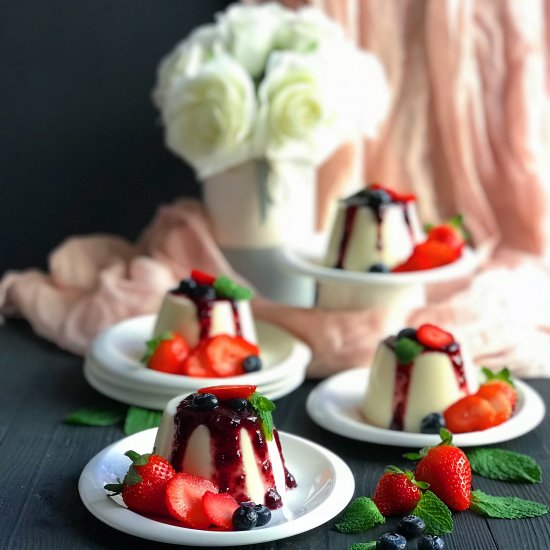 Vanilla Panna Cotta