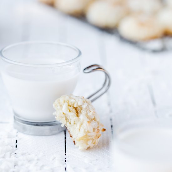 Chewy Coconut Cookies