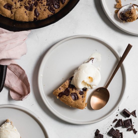 Biscoff & Chocolate Skillet Cookie