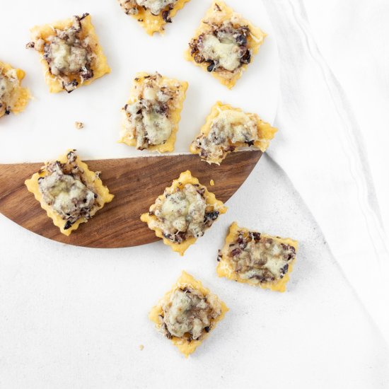 Cheesy Mushroom and Olive Bites