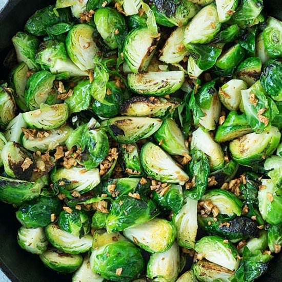 Garlic Sauteed Brussels Sprouts