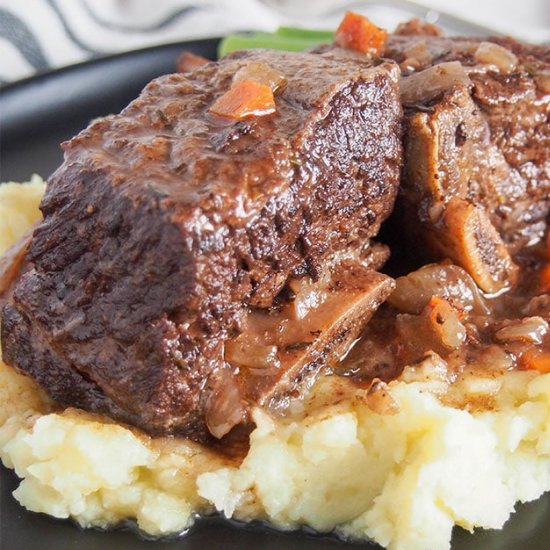 Slow Cooker Short Ribs