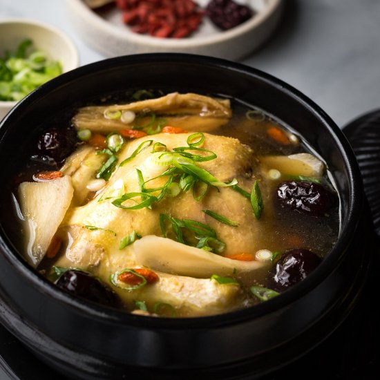 Vietnamese Herbal Chicken Soup