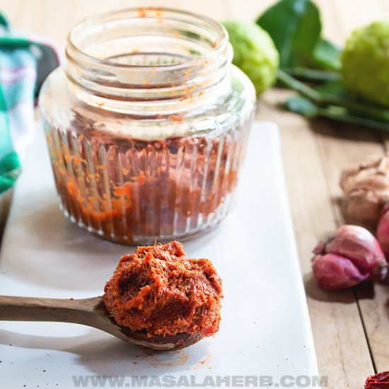 Thai red curry paste