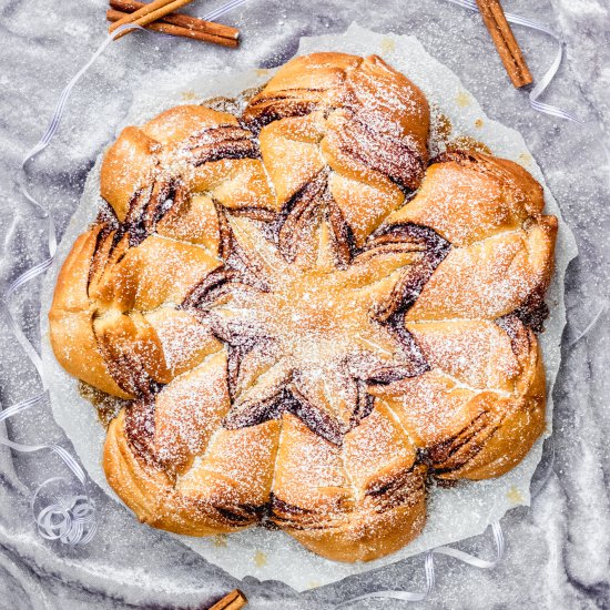 Vegan Cinnamon Snowflake Bread