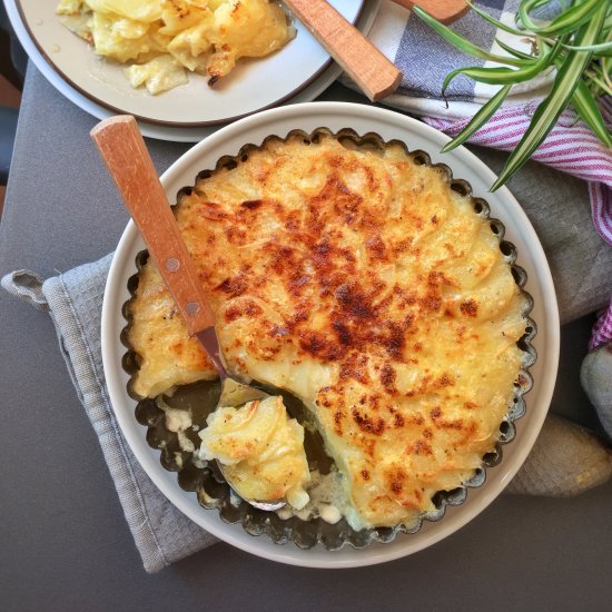 Dauphinoise Potatoes Au Gratin