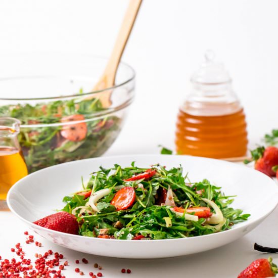 Strawberry and arugula salad