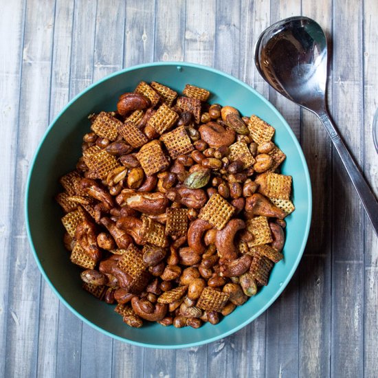 Sweet Chili Snack Mix