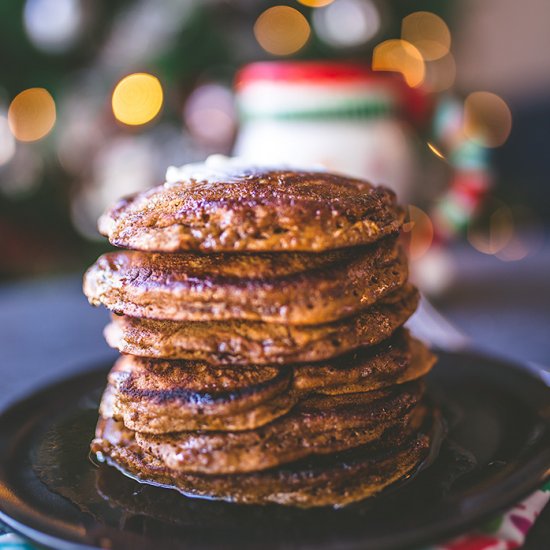 Fluffy Gingerbread Pancakes