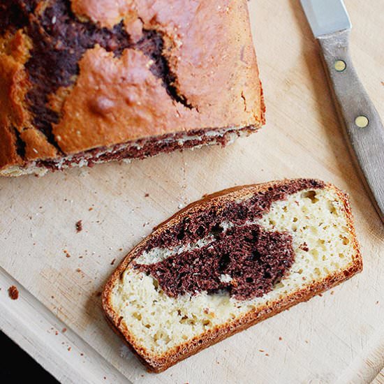 Marbled vanilla and chocolate bread