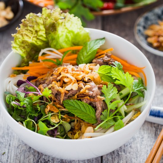 Vietnamese Beef Noodle Salad