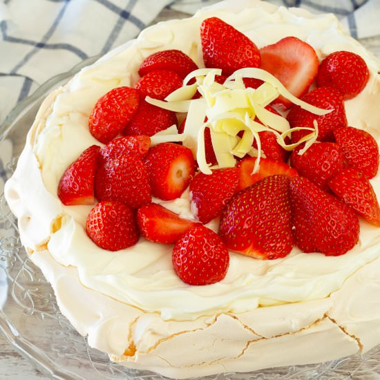 Strawberry Pavlova