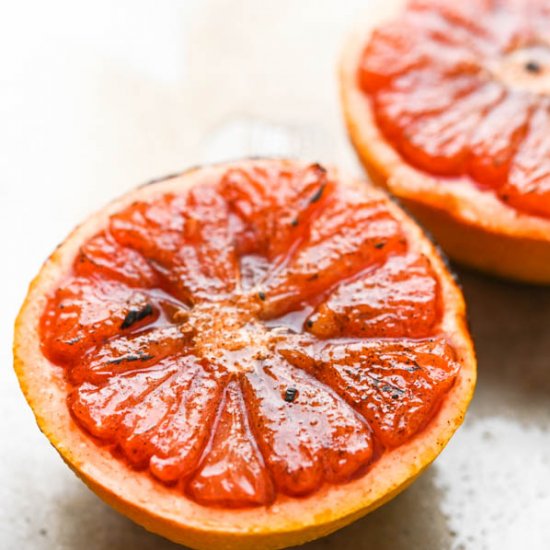 Sugar n’ Spice Broiled Grapefruit