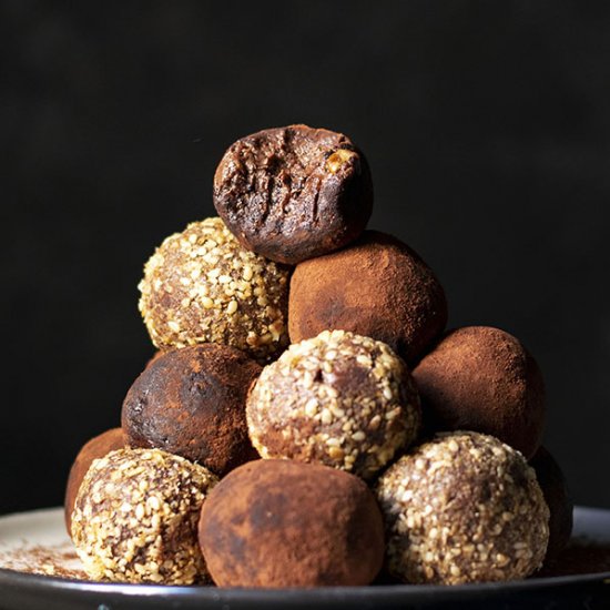 Fudgy chocolate truffle bliss balls