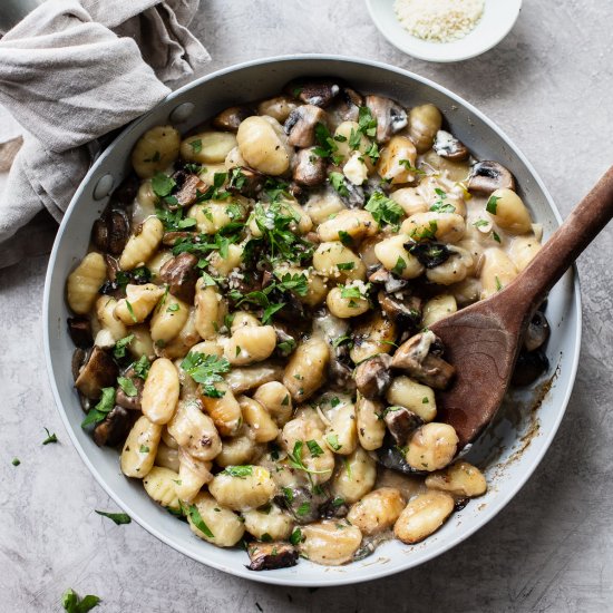 creamy gnocchi with mushrooms