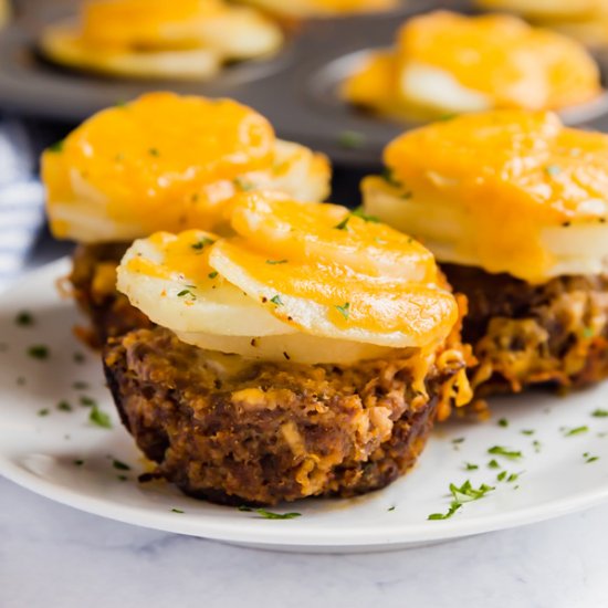 Easy Meatloaf and Potatoes Dinner