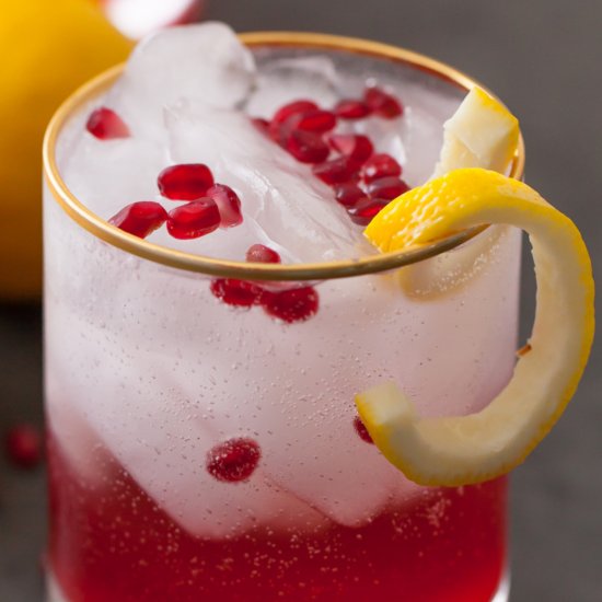 Cranberry bourbon sparkler