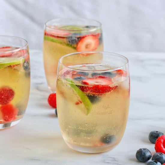 White wine and berry sangria