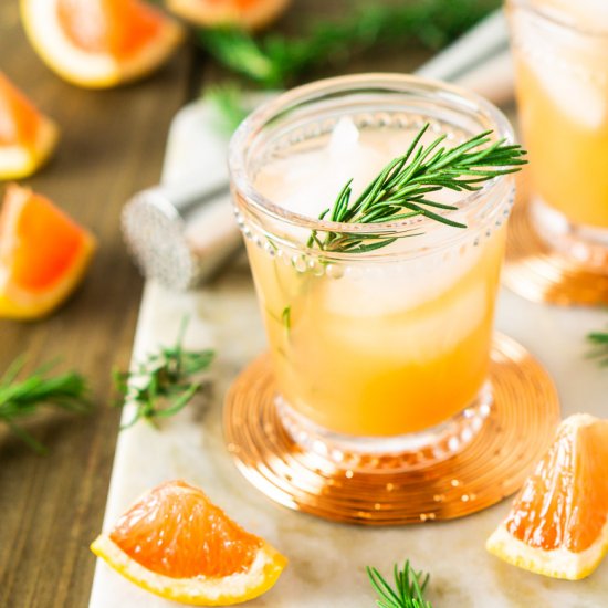 Rosemary-Grapefruit Vodka Spritzer