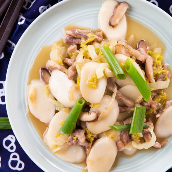 Stir-Fried Rice Cakes with Pork